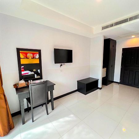 Naiyang Beach Hotel Sha Plus Phuket Eksteriør billede