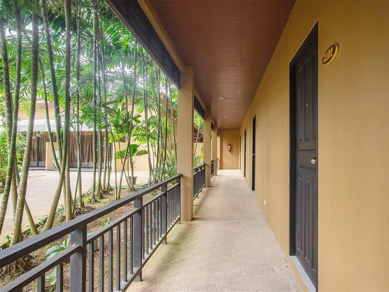 Naiyang Beach Hotel Sha Plus Phuket Eksteriør billede