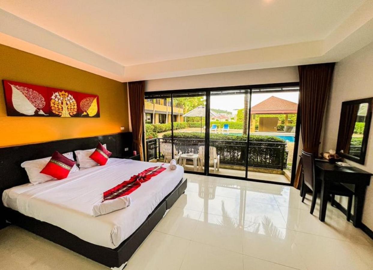 Naiyang Beach Hotel Sha Plus Phuket Eksteriør billede