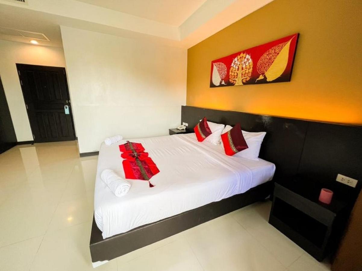 Naiyang Beach Hotel Sha Plus Phuket Eksteriør billede